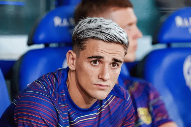 TA：巴萨队医本建议加维保守治疗，结果发现半月板是断掉了